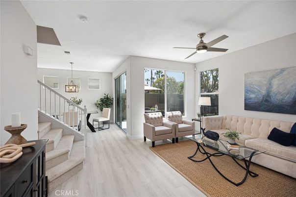 Interior, Living room, Pendant Lights, Wood Texture Flooring