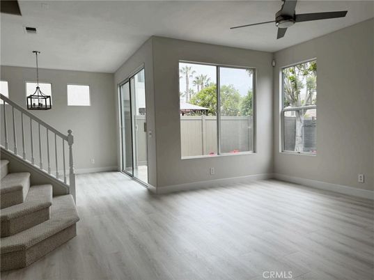 Empty room, Interior, Pendant Lights, Wood Texture Flooring