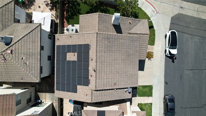 Exterior, Drone