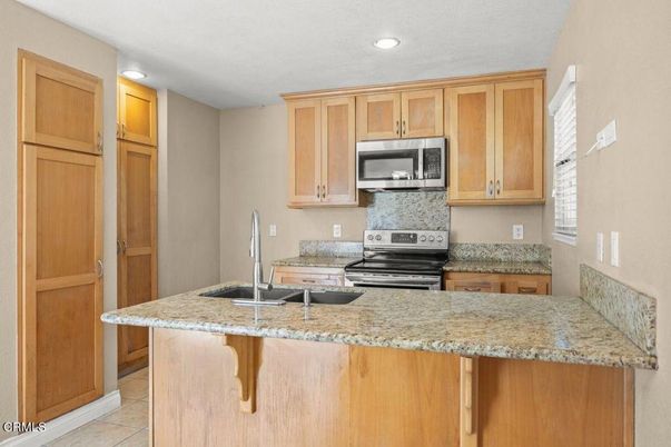 Interior, Kitchen, Recessed Lighting