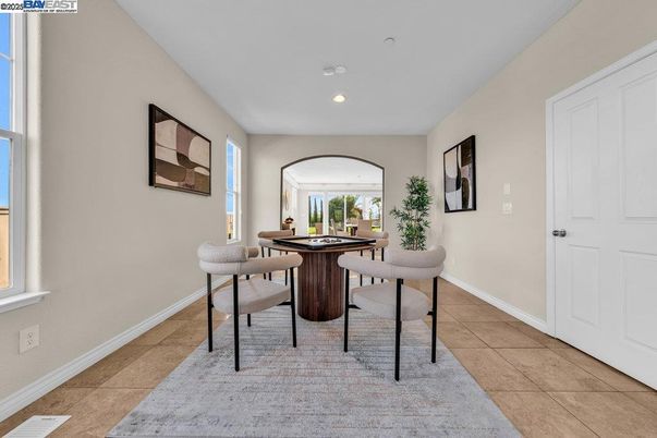 Dining room, Interior, Recessed Lighting