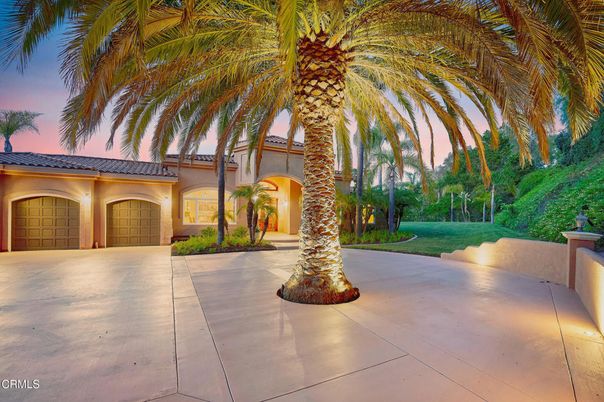 Attached, Exterior, Facade, Spanish Mediterranean