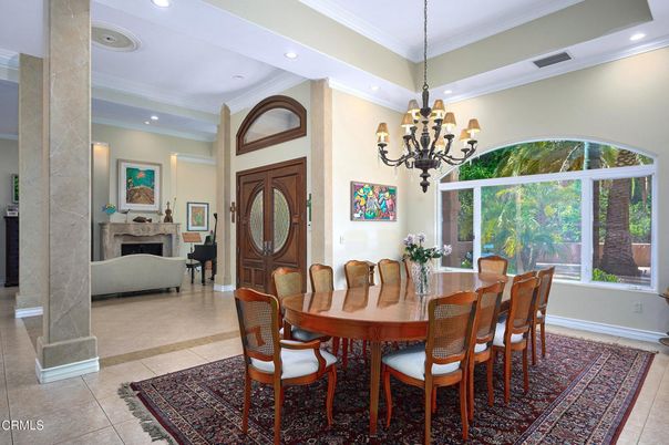 Chandelier, Dining room, Fireplace, Interior, Recessed Lighting