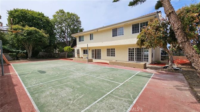 Exterior, Tennis Courts