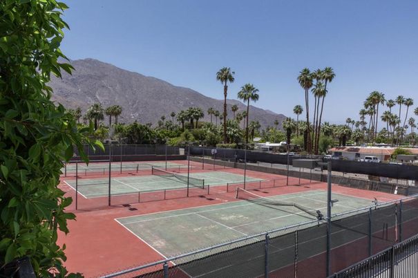 Exterior, Tennis Courts