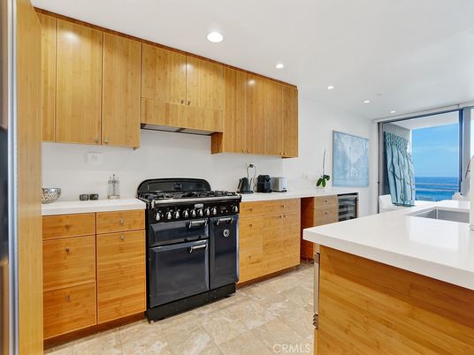 Interior, Kitchen, Recessed Lighting, Water