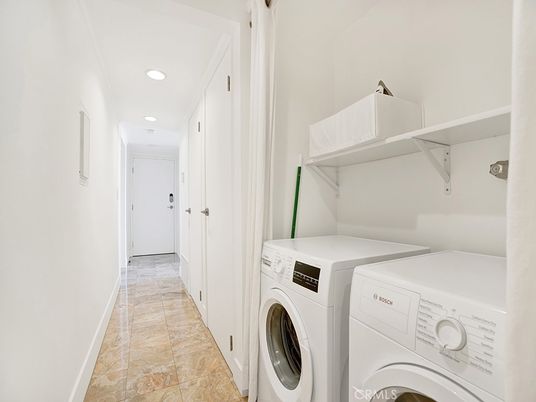Interior, Recessed Lighting, Utility Closets, Washer