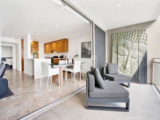 Dining room, Interior, Kitchen, Recessed Lighting