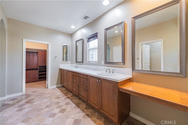 Bathroom, Dual Sink Vanities, Interior, Recessed Lighting