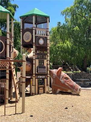 Backyard, Exterior, Playground
