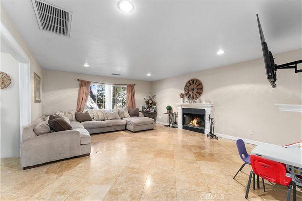 Fireplace, Interior, Living room, Recessed Lighting
