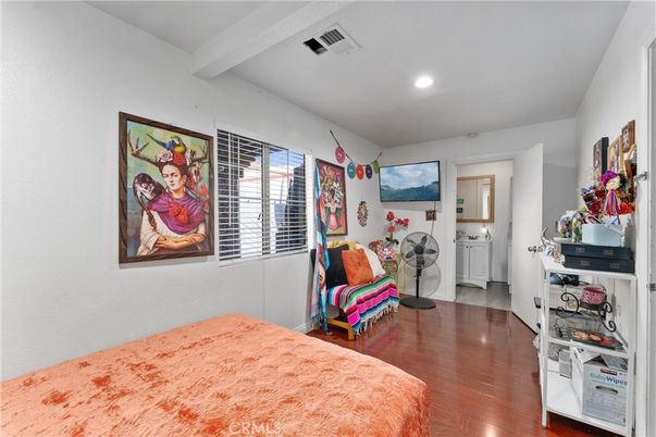 Bedroom, Interior, Recessed Lighting, Washer, Wood Texture Flooring