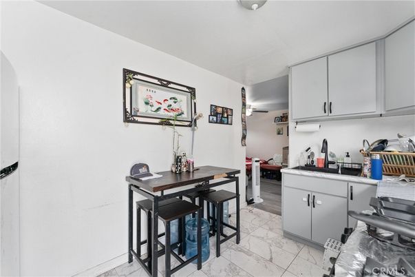 Dining room, Interior, Marble