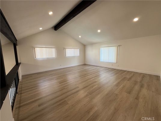 Empty room, Interior, Recessed Lighting, Wooden Beams, Wood Texture Flooring