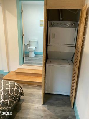Interior, Utility Closets, Washer, Wood Texture Flooring