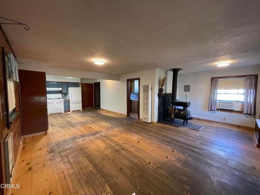 Fireplace, Interior, Kitchen, Wood Texture Flooring