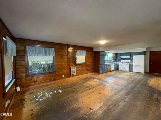Empty room, Interior, Kitchen, Wood Texture Flooring, Wooden Walls