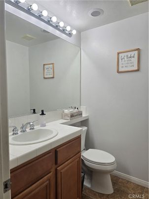 Bathroom, Interior, Tile Countertops