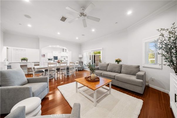 Dining room, Interior, Living room, Recessed Lighting, Wood Texture Flooring