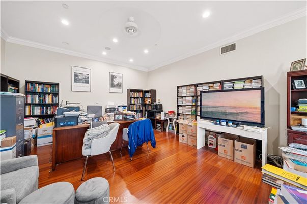 Home Office, Interior, Recessed Lighting, Wood Texture Flooring