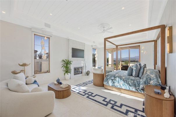 Bedroom, Fireplace, Interior, Living room, Recessed Lighting