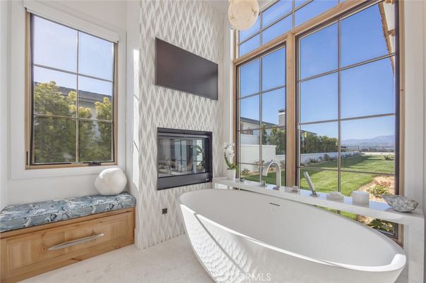 Bathroom, Free Standing Baths, Interior
