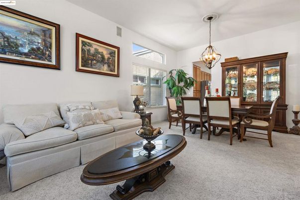 Chandelier, Dining room, Interior, Living room