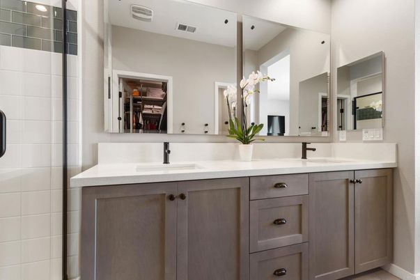 Bathroom, Dual Sink Vanities, Interior