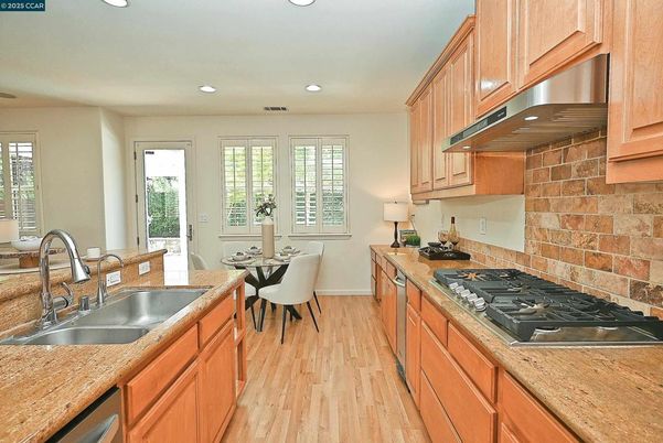Dining room, Interior, Kitchen, Recessed Lighting, Wood Texture Flooring