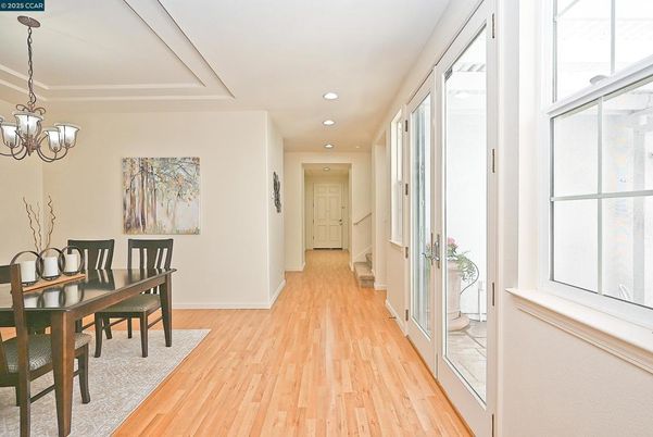 Chandelier, Dining room, Interior, Recessed Lighting, Wood Texture Flooring
