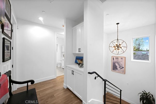 Interior, Pendant Lights, Recessed Lighting, Wood Texture Flooring