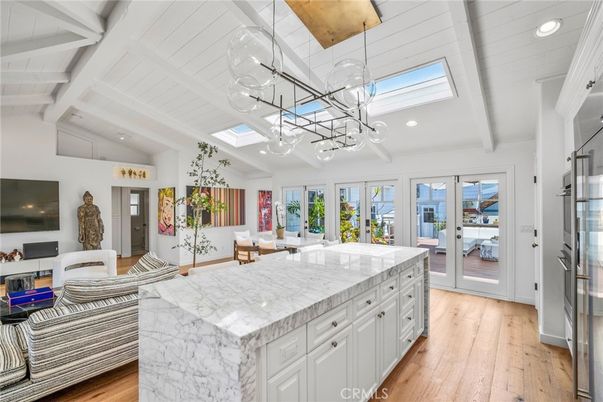 Dining room, Interior, Kitchen, Living room, Pendant Lights, Recessed Lighting, Wood Texture Flooring