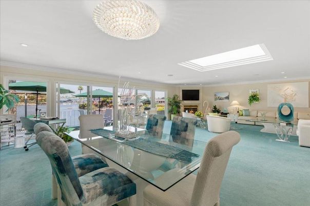 Chandelier, Dining room, Fireplace, Interior, Living room, Recessed Lighting, Water