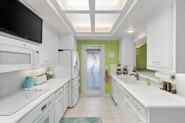 Interior, Kitchen, Recessed Lighting