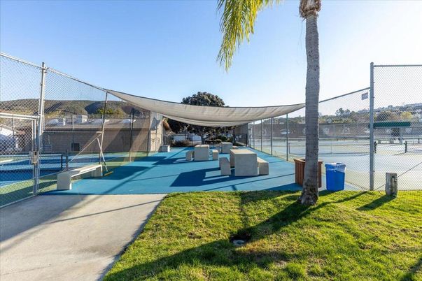 Exterior, Tennis Courts