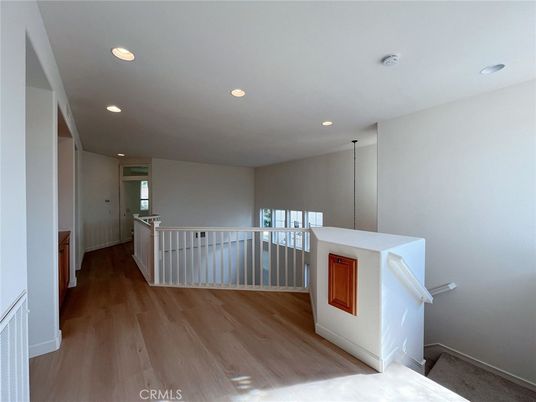 Interior, Pendant Lights, Recessed Lighting, Wood Texture Flooring