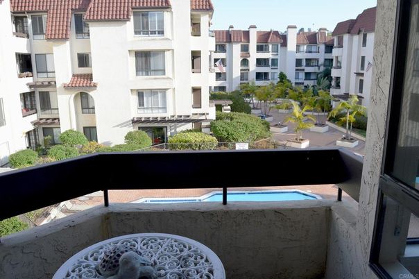 Exterior, Pool, Other