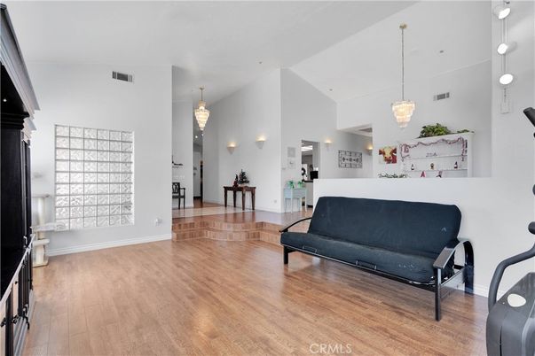 Interior, Pendant Lights, Wood Texture Flooring