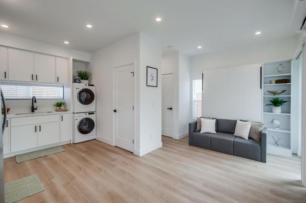 Interior, Recessed Lighting, Utility Closets, Washer, Wood Texture Flooring