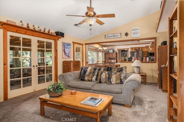 Chandelier, Dining room, Interior, Living room
