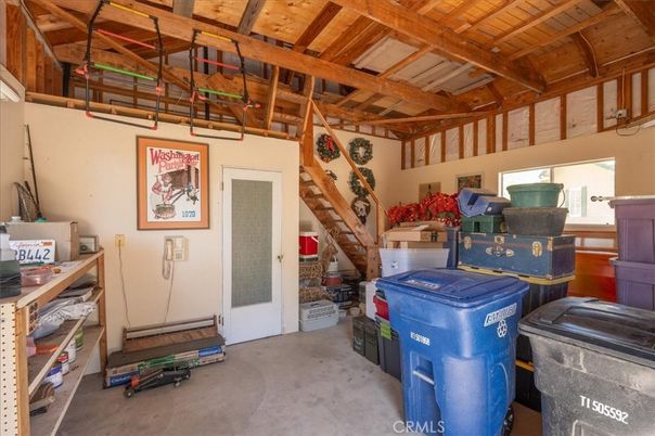 Interior, Washer, Wooden Beams, Wooden Ceilings