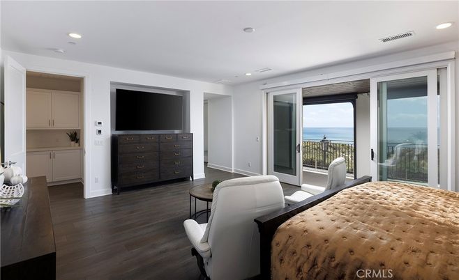 Interior, Recessed Lighting, Water, Wood Texture Flooring