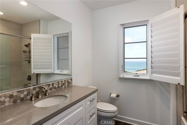 Bathroom, Interior, Recessed Lighting, Water