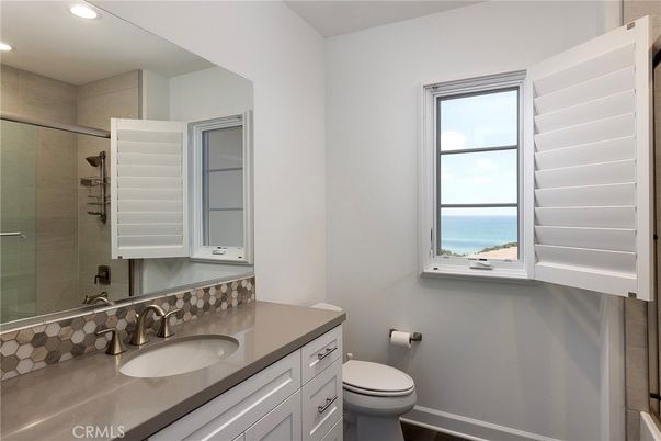 Bathroom, Interior, Recessed Lighting, Water
