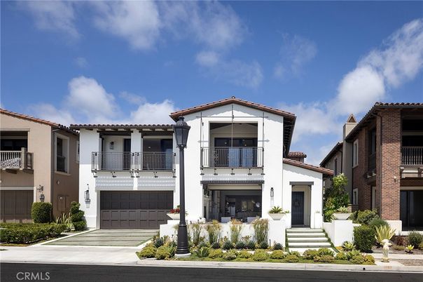 Attached, Exterior, Facade, Spanish Mediterranean
