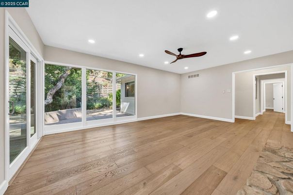 Empty room, Interior, Recessed Lighting, Wood Texture Flooring