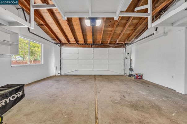 Garage, Interior, Wooden Beams, Wooden Ceilings