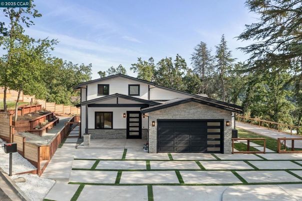 Attached, Exterior, Facade, Modern