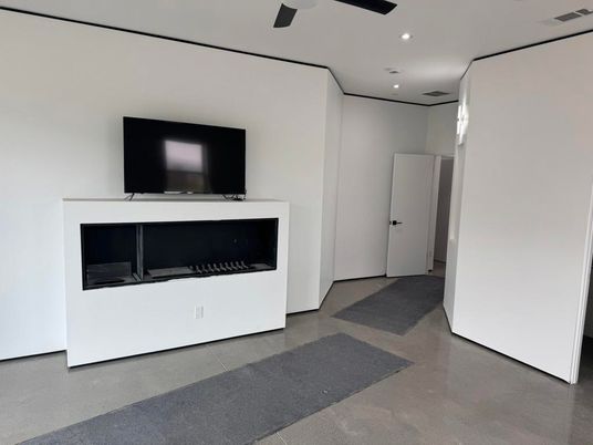 Fireplace, Interior, Recessed Lighting
