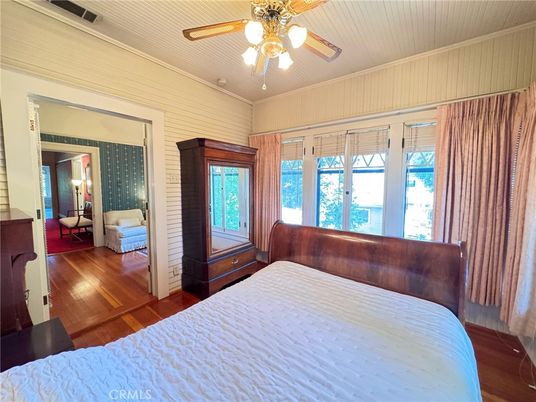 Bedroom, Interior, Water, Wood Texture Flooring